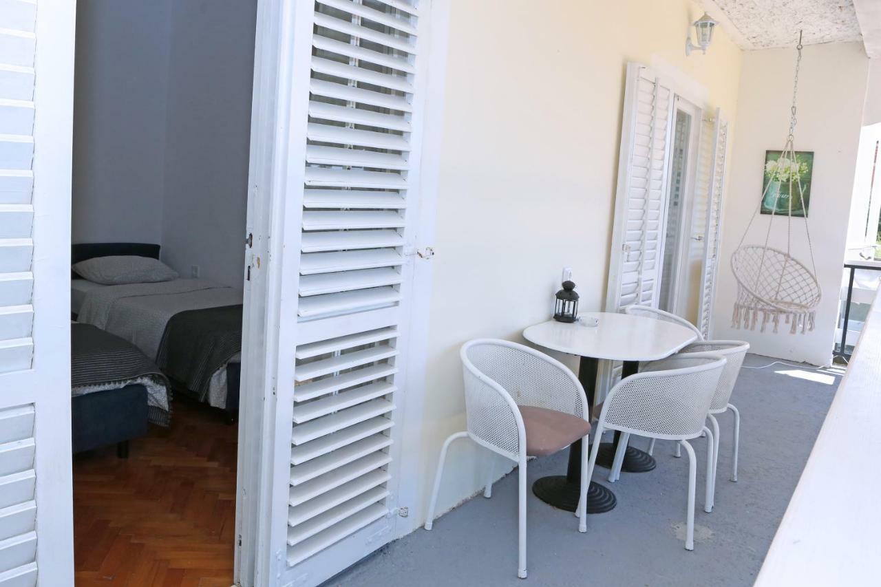 Apartman Charlie Vrsi Luaran gambar