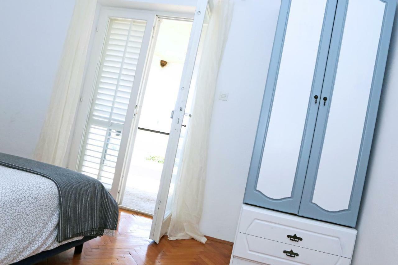 Apartman Charlie Vrsi Luaran gambar