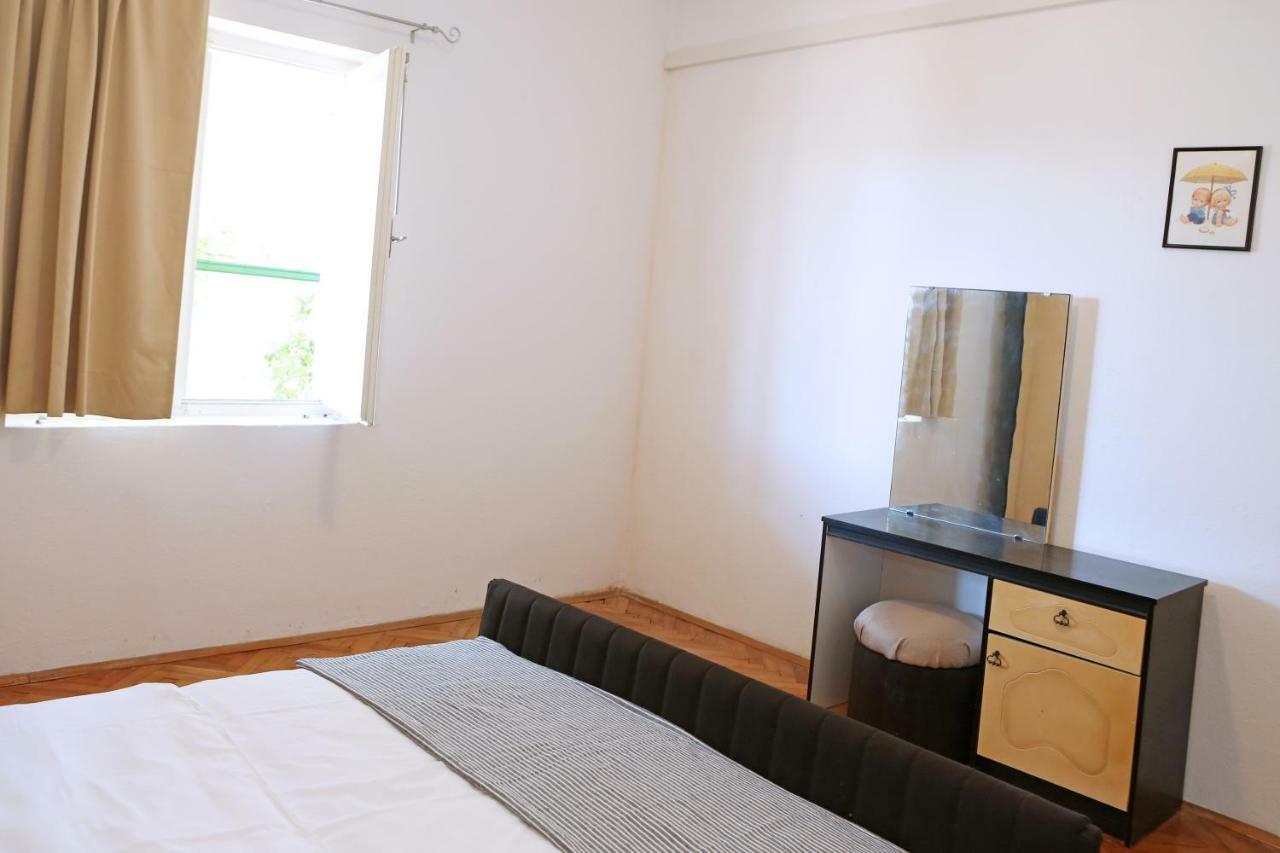 Apartman Charlie Vrsi Luaran gambar