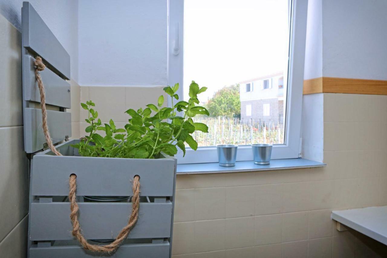 Apartman Charlie Vrsi Luaran gambar